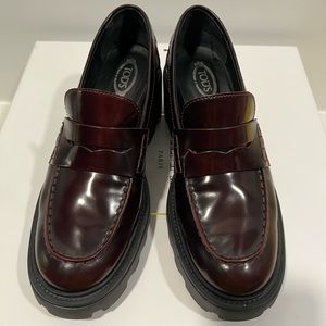 Authentic Tod’s chunky Leathers Loafers Burgundy EU37 US7